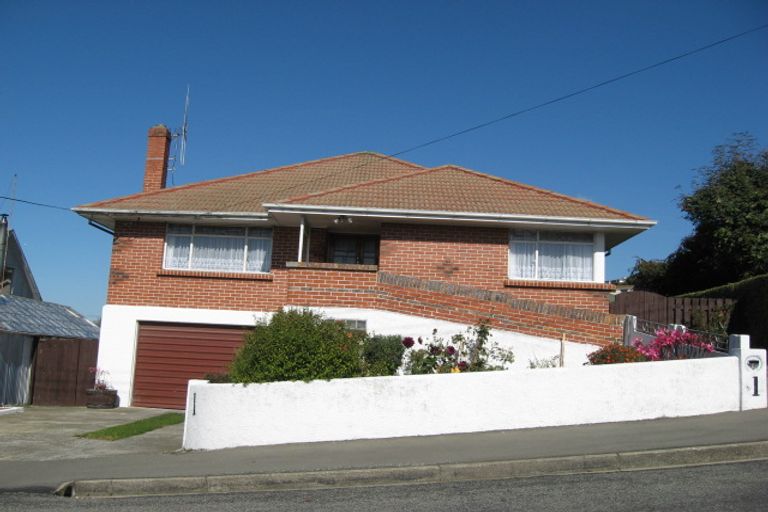 Photo of property in 1 Earn Street, Oamaru North, Oamaru, 9400