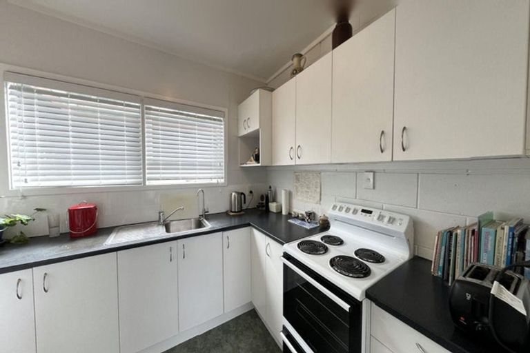 Photo of property in 10a Penryn Drive, Camborne, Porirua, 5026