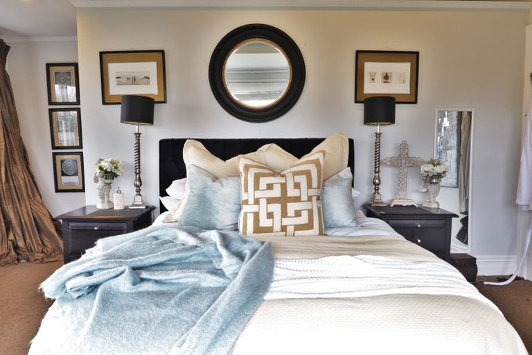 Photo of property in 128 Victoria Road, Devonport, Auckland, 0624