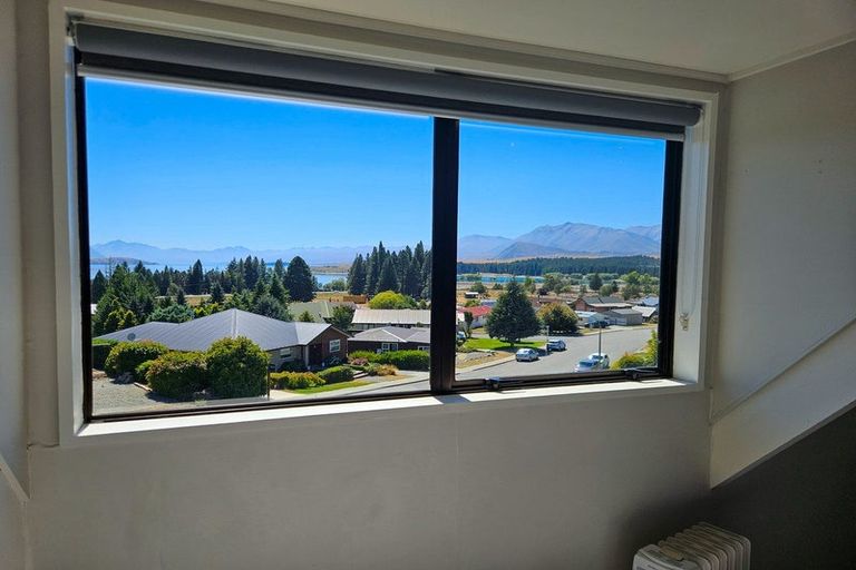 Photo of property in 4 Hamilton Drive, Lake Tekapo, 7999