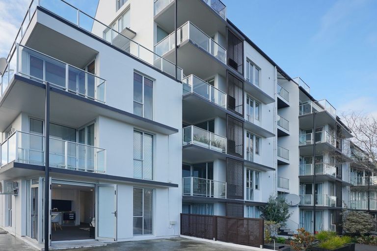 Photo of property in 23/15 Peterborough Street, Christchurch Central, Christchurch, 8013