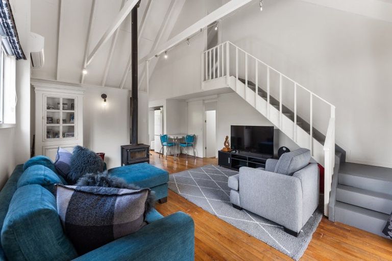 Photo of property in 5-7 Annabell Grove, Haywards, Lower Hutt, 5018