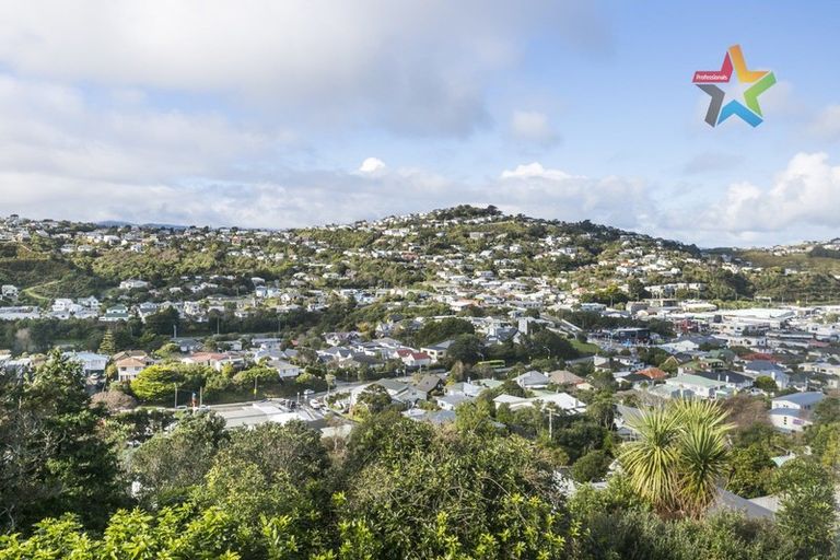 Photo of property in 9/30 Monowai Road, Johnsonville, Wellington, 6037