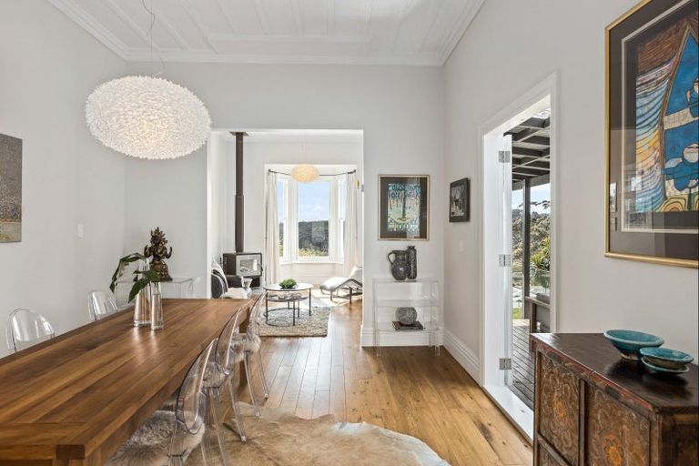 Photo of property in 340 Paremoremo Road, Paremoremo, Auckland, 0632