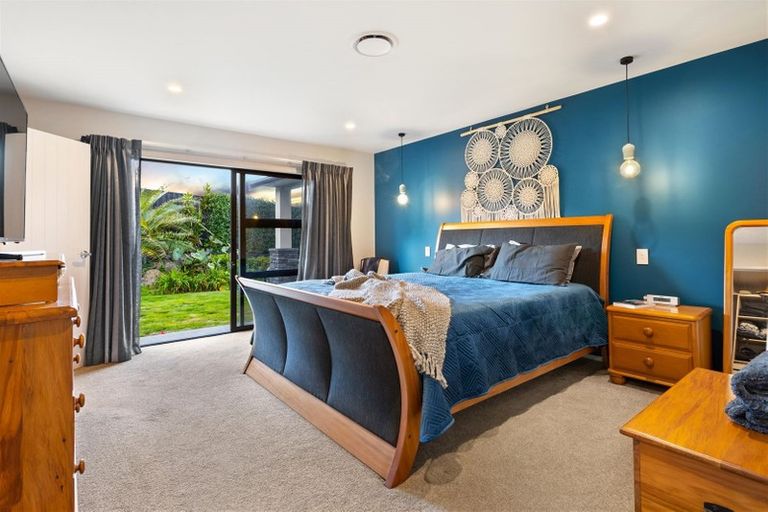 Photo of property in 84 Solan Drive, Waimauku, 0812