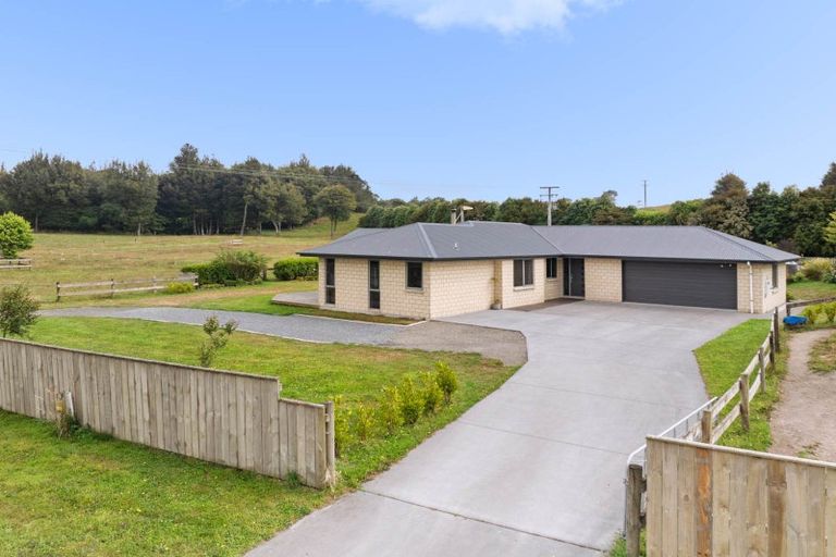 Photo of property in 16 Roy Road, Hamurana, Rotorua, 3096