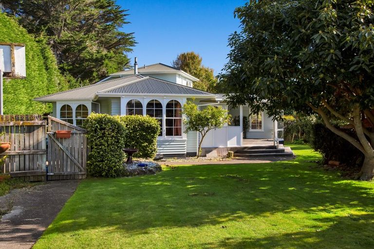 Photo of property in 62 Manawapou Road, Hawera, 4610