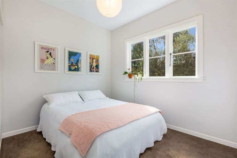 Photo of property in 9 Tawa Street, Eastbourne, Lower Hutt, 5013