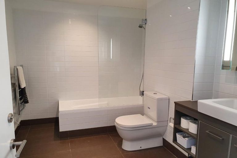 Photo of property in 202/7 Humber Street, Pandora, Napier, 4110