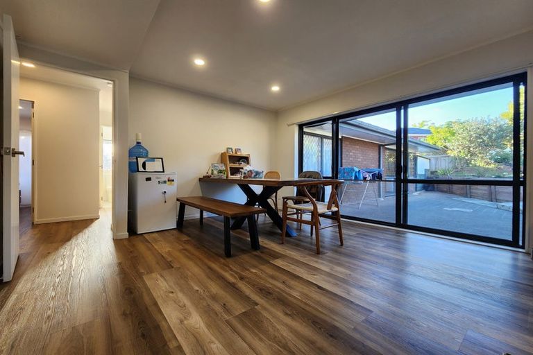 Photo of property in 49 Golfland Drive, Golflands, Auckland, 2013