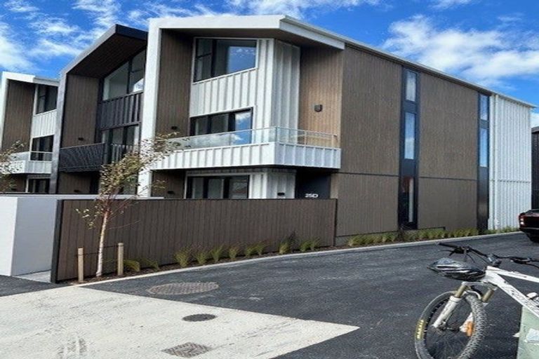Photo of property in 25d Thompson Street, Mount Cook, Wellington, 6011