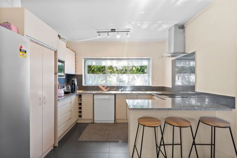 Photo of property in 25 Ashlynne Avenue, Papatoetoe, Auckland, 2025