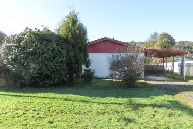 Photo of property in 3a-b Brennan Street, Reefton, 7830