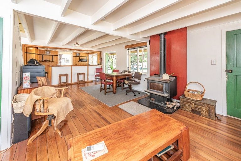 Photo of property in 21 Burtts Road, Durie Hill, Whanganui, 4500