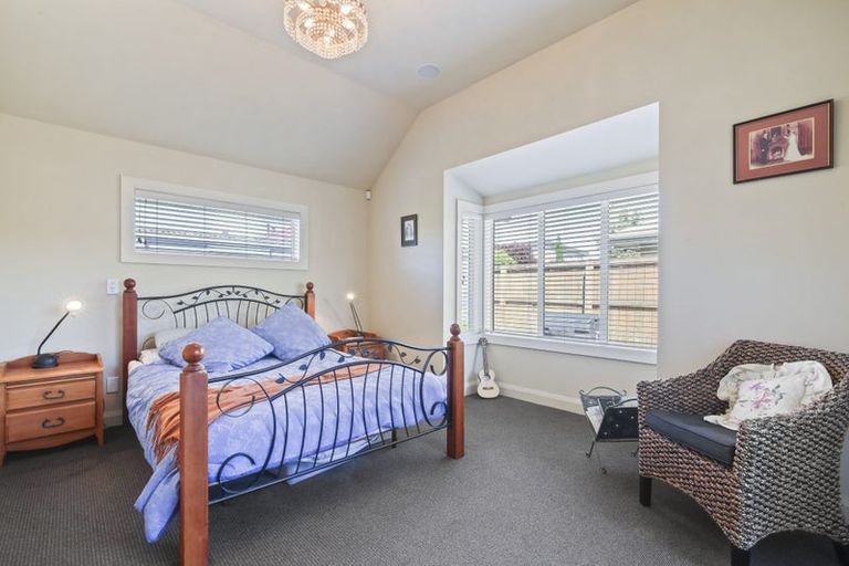 Photo of property in 3 Holiday Drive, Mairehau, Christchurch, 8052