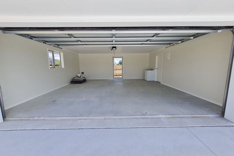 Photo of property in 15 Ocean View Rise, Ruakaka, 0116