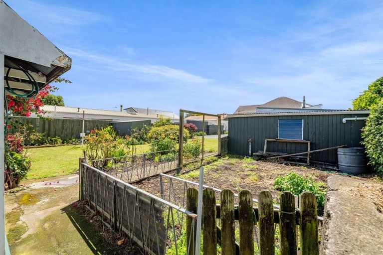 Photo of property in 10 Norman Street, Lower Vogeltown, New Plymouth, 4310