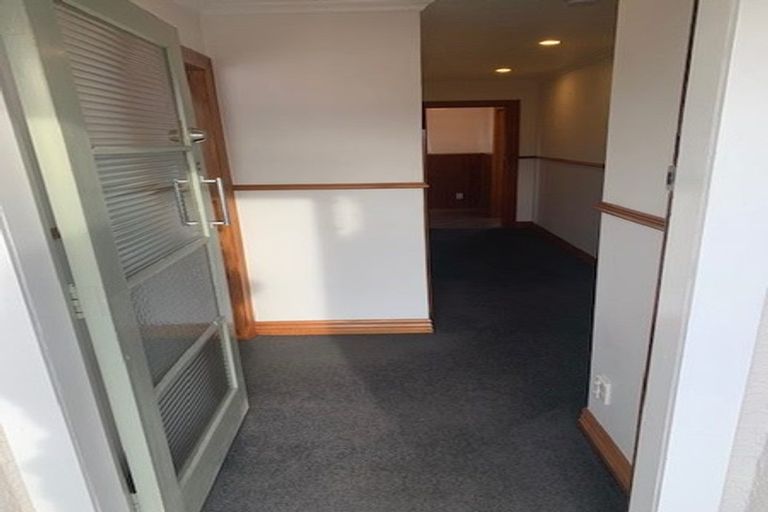Photo of property in 996 Tremaine Avenue, Roslyn, Palmerston North, 4414