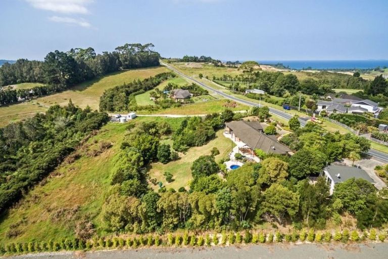 Photo of property in 119 Vaughans Road, Okura, Albany, 0792