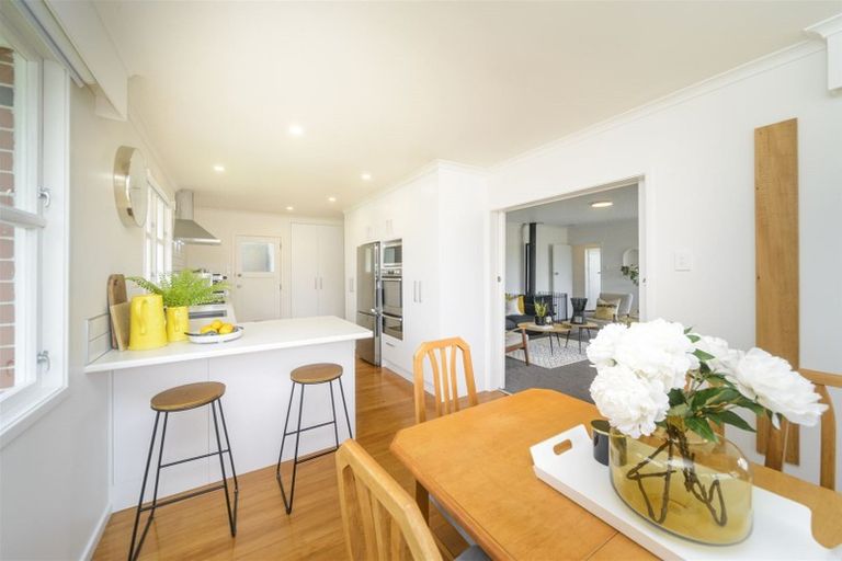 Photo of property in 16 Kapiti Place, Awapuni, Palmerston North, 4412