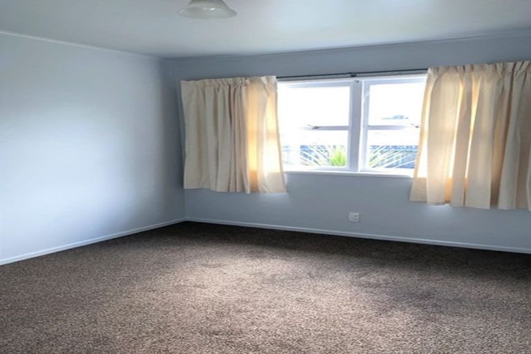 Photo of property in 122 George Street, Hikurangi, 0114