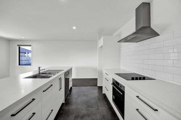 Photo of property in 66 Murray Avenue, Hawera, 4610