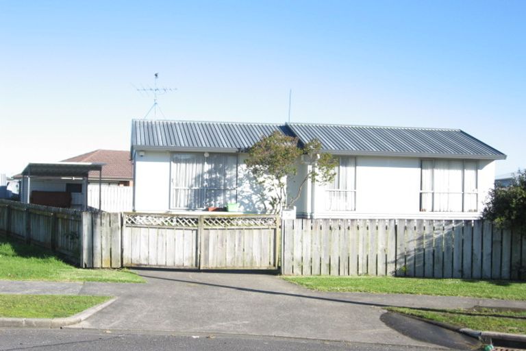 Photo of property in 32 Bernina Place, Weymouth, Auckland, 2103