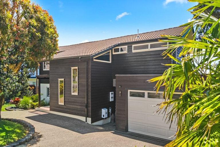 Photo of property in 29 Knights Road, Rothesay Bay, Auckland, 0630
