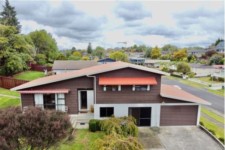 Photo of property in 2 Birch Hill Place, Dinsdale, Hamilton, 3204