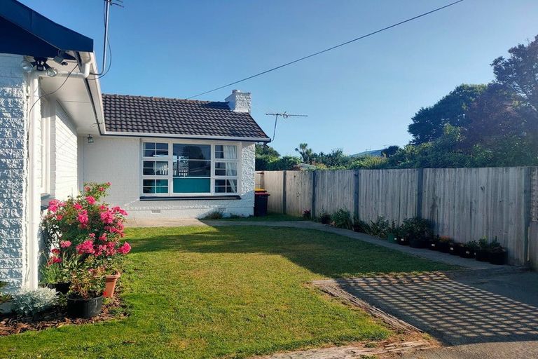Photo of property in 18 Coniston Avenue, Ilam, Christchurch, 8041
