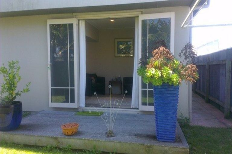 Photo of property in 82b Charles Street, Westshore, Napier, 4110