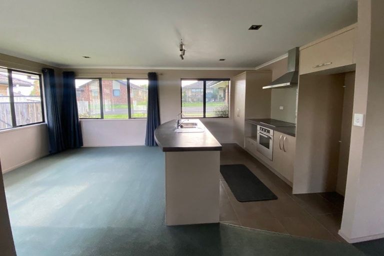 Photo of property in 5 Gina Way, Welcome Bay, Tauranga, 3112