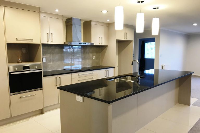 Photo of property in 17 Kilbryde Crescent, Pokeno, 2402