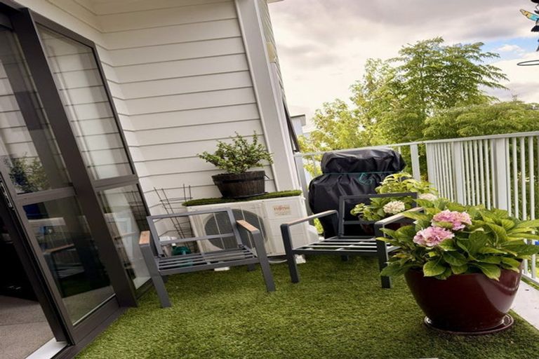 Photo of property in 8/132 Stancombe Road, Flat Bush, Auckland, 2016