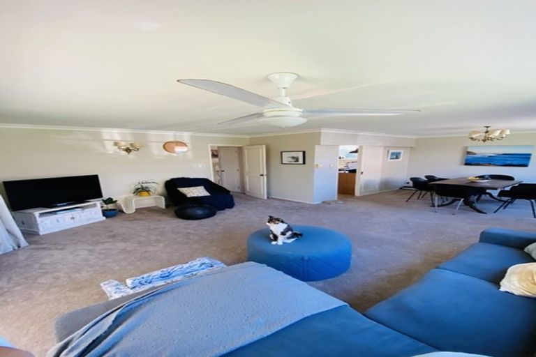 Photo of property in 2/19 Bracken Avenue, Takapuna, Auckland, 0622