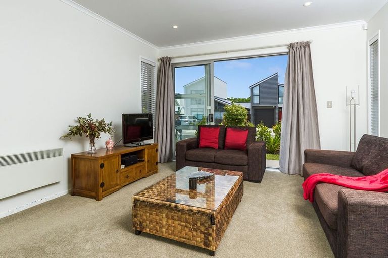 Photo of property in 41 Liquidambar Drive, Hobsonville, Auckland, 0616