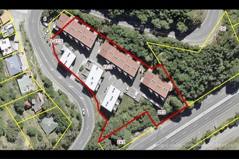 Photo of property in 8/2 Onslow Road, Khandallah, Wellington, 6035