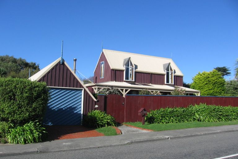 Photo of property in 2 Lakewood Avenue, Churton Park, Wellington, 6037