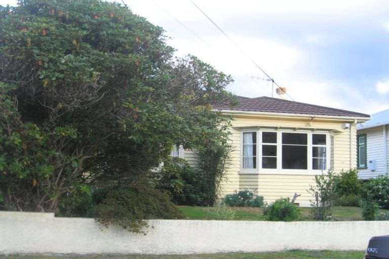 Photo of property in 15 Fernlea Avenue, Karori, Wellington, 6012