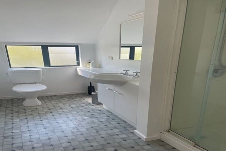 Photo of property in 144au3 Karori Road, Karori, Wellington, 6012