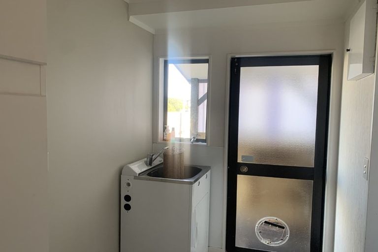 Photo of property in 2 Inverness Avenue, Hamilton East, Hamilton, 3216