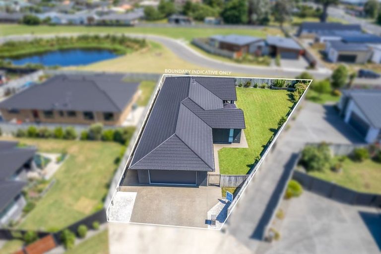 Photo of property in 9 Christow Court, Paraparaumu, 5032