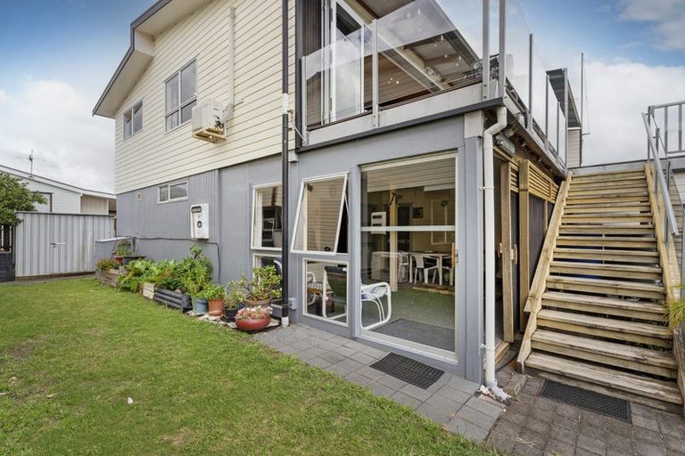 Photo of property in 8 Oyster Drive, Cooks Beach, Whitianga, 3591