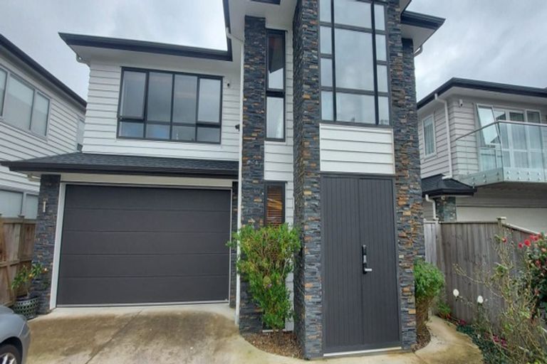 Photo of property in 21 Timmer Road, Flat Bush, Auckland, 2019