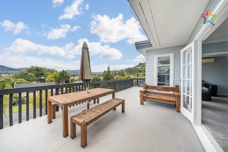 Photo of property in 27 Wyndrum Avenue, Waterloo, Lower Hutt, 5011