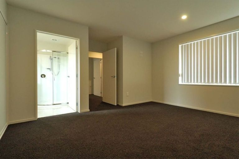 Photo of property in 6 Keeper Close, Woodend, 7610