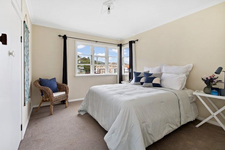 Photo of property in 20 Peel Place, Wainuiomata, Lower Hutt, 5014