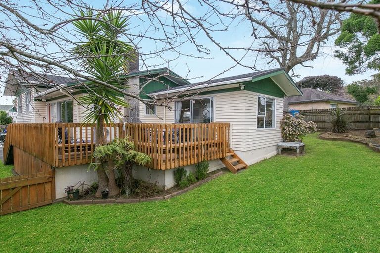 Photo of property in 1/8 Beldon Place, Pakuranga Heights, Auckland, 2010