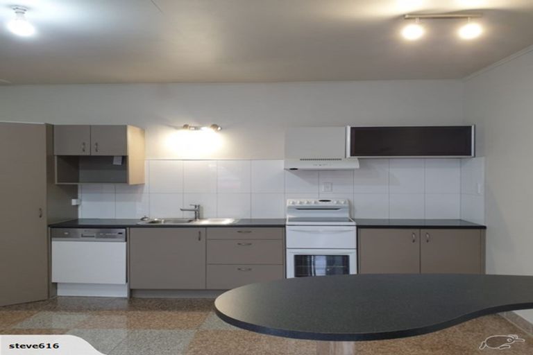 Photo of property in 52 Stokes Valley Road, Stokes Valley, Lower Hutt, 5019