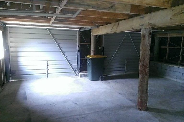 Photo of property in 2 Wesleydale Place, Papakura, 2110